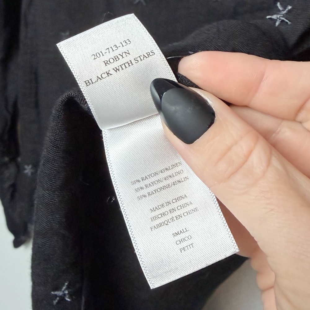 Rails Robyn Linen Blend Black Embroidered Stars Top - Picture 10 of 11